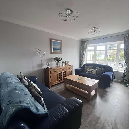Kingsbridge Drive Pembroke-3