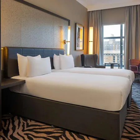 Doubletree By Hilton Edinburgh City Centre-3