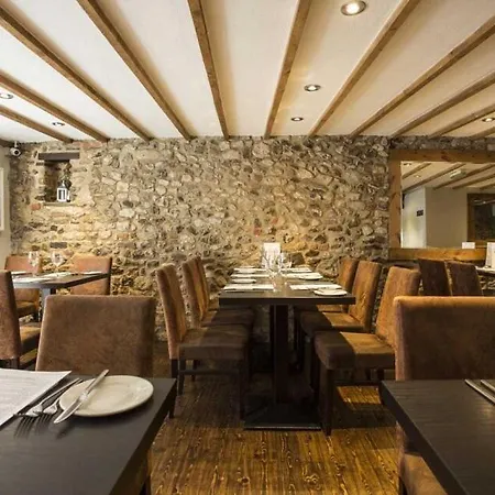 Bath House Hotel & Restaurant-3