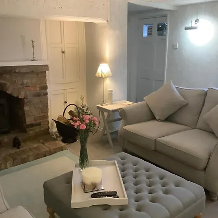 Birtles Farm Bed And Breakfast-2