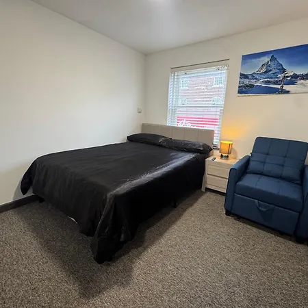 Gate Lodge - Private En-Suite Rooms, Kings Lynn, Central Location-2