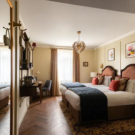 Coach & Horses Hotel-2