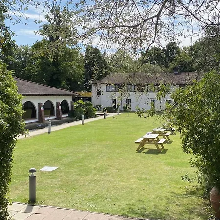 Europa Gatwick Hotel-2