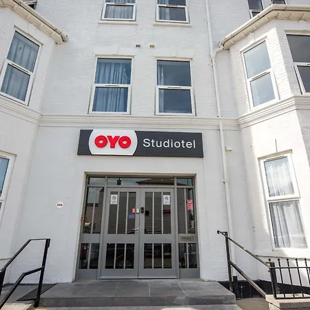 Oyo Studiotel Great Yarmouth - Modern Hotel Apartments-2