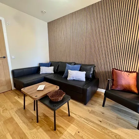 The Hebridean - Rooms & Apartments-3