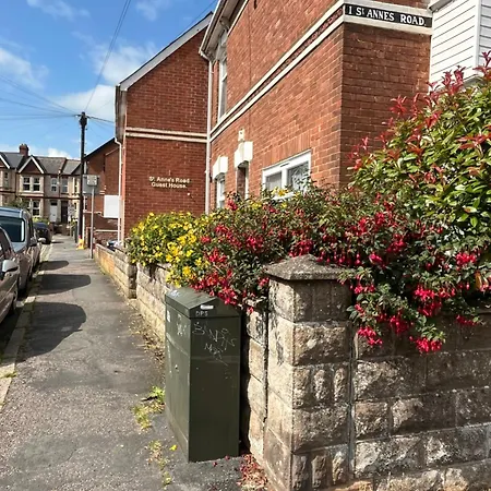 St Anne'S Road Guest House-2