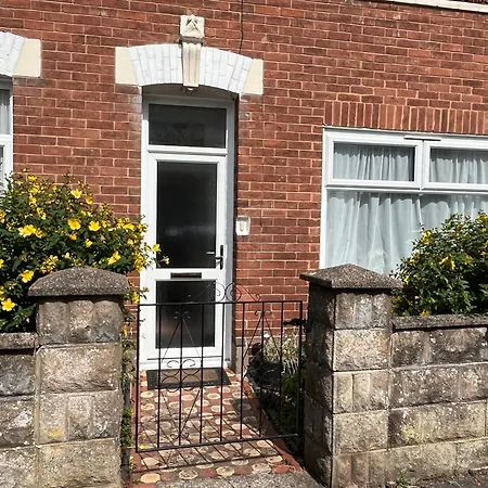 St Anne'S Road Guest House-3