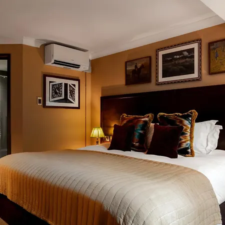 Rose And Crown Hotel-3