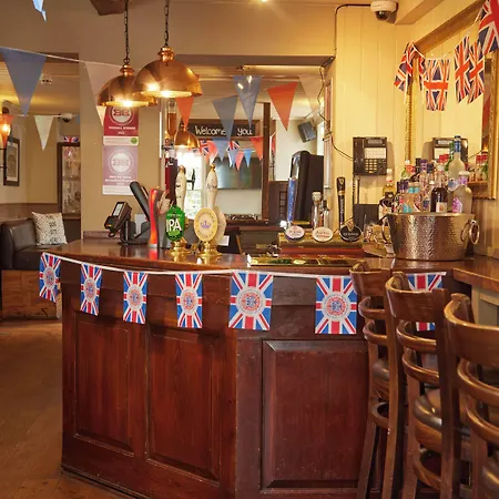 The Bell Hotel & Inn By Greene King Inns-2