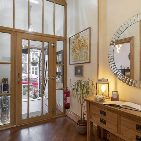 Melrose Guesthouse-2