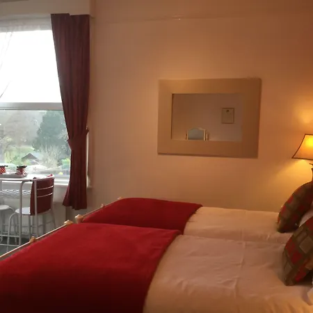 The Groveside Guest House-2