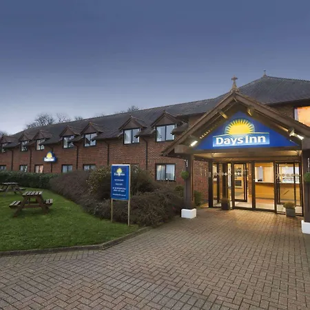 Days Inn By Wyndham Sevenoaks Clacket Lane-3