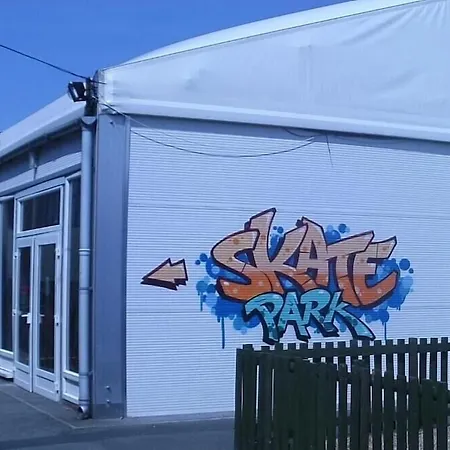 Pontins Prestatyn Sand Holiday Park-2
