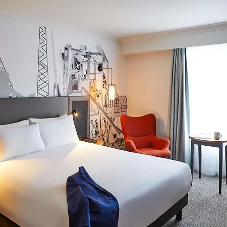 Mercure Cardiff-3