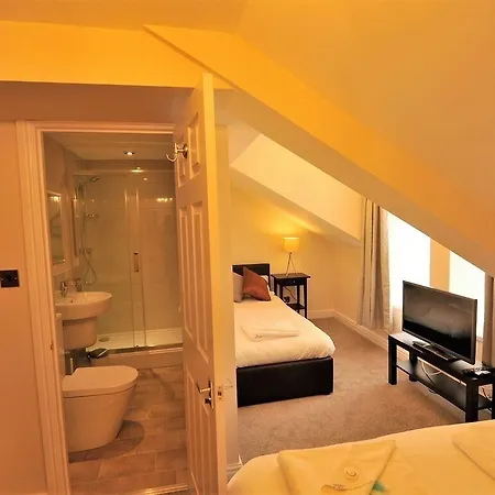 Gail'S Guest House-3
