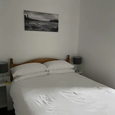 Blinkbonnie Guest House-2