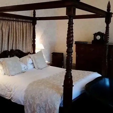 The Royal Hotel Tain-3