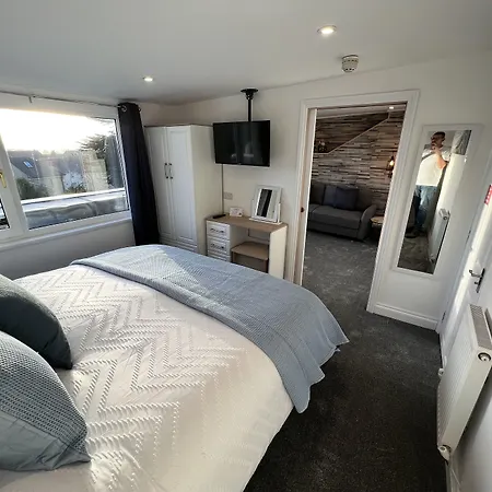 Coach Guest House-2