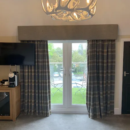 The Wheatsheaf Hotel, Sandbach-2