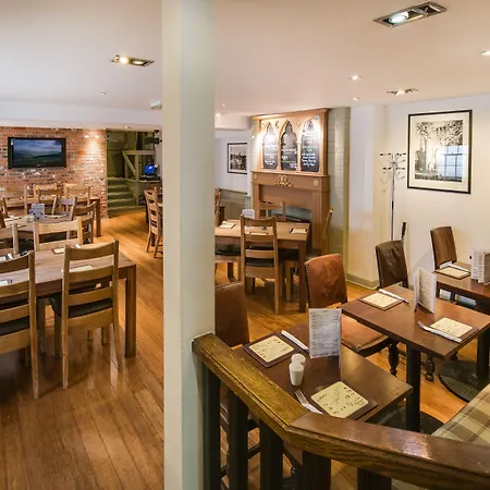Queenshead Hotel Kelso-2