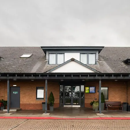 Holiday Inn Express Edinburgh Airport By Ihg-2