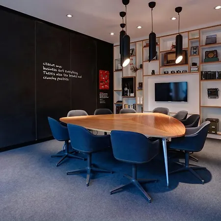 citizenM Glasgow-2