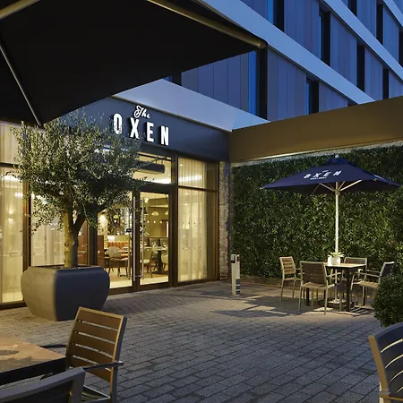 Courtyard By Marriott Oxford South-2