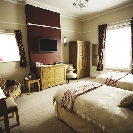Vale House-2