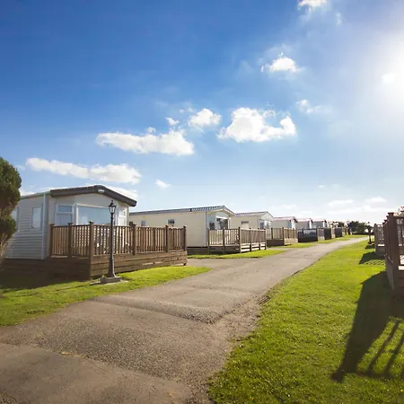 Newperran Holiday Resort By Away Resorts-2