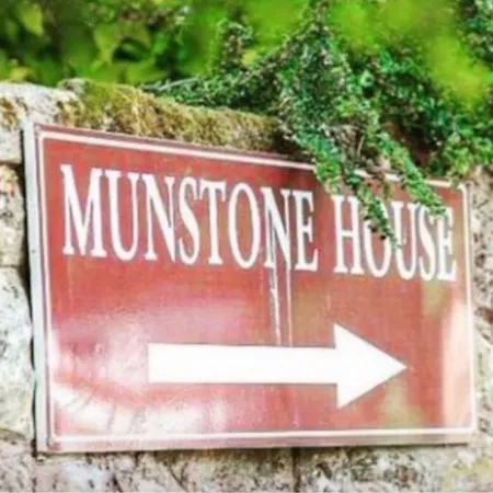 Munstone House-3