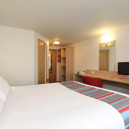 Travelodge Exeter M5-2