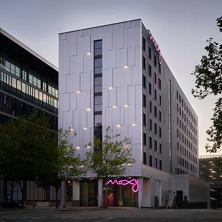Moxy Milton Keynes-3