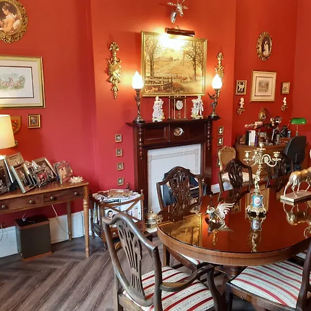 Holywell House-3