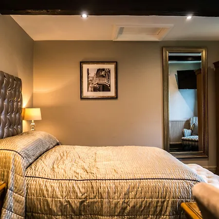 The Mews Hotel-3