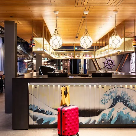 Moxy Plymouth-3