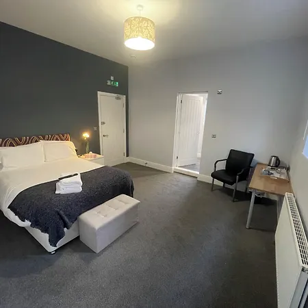 Arlan House, Central Basingstoke Hotel-2