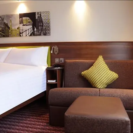 Hampton By Hilton Birmingham Broad Street-3