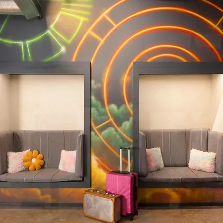 Moxy London Heathrow Airport-2