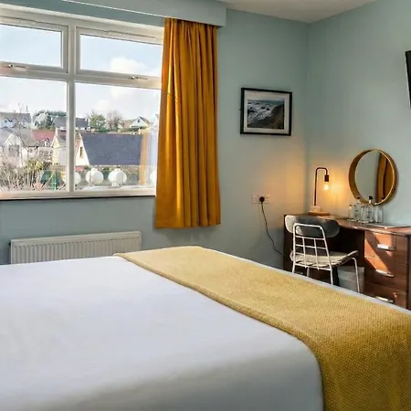 Marine Hotel Ballycastle-2