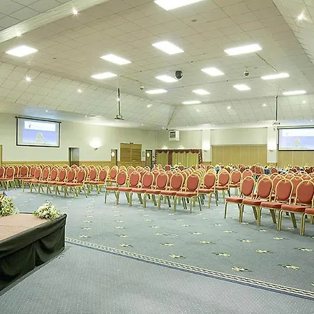 Holiday Inn Wolverhampton - Racecourse By Ihg-3