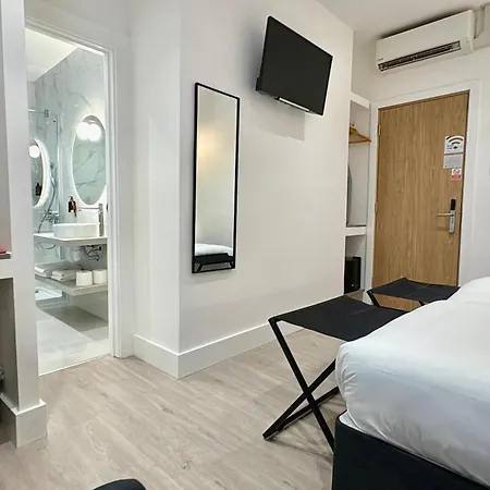 Rioshouse Henley-2