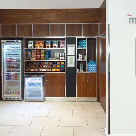 Courtyard By Marriott Edinburgh-2