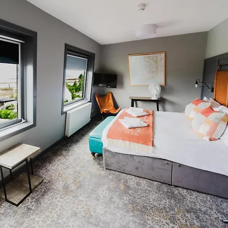 The Hebridean - Rooms & Apartments-2