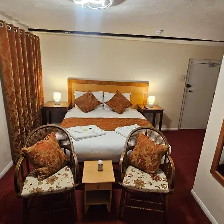 The Rose And Crown Hotel-2