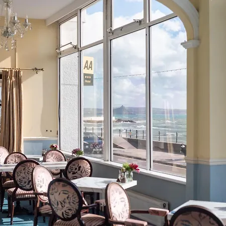 The Queens Hotel-2