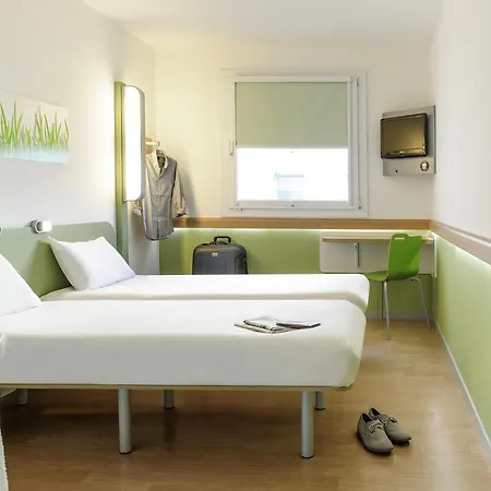 Ibis Budget Portsmouth-3