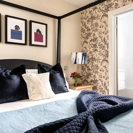 The Lansdowne Boutique Rooms With Breakfast - Adults Only-2
