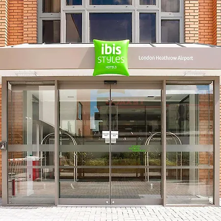 Ibis Styles London Heathrow Airport-3