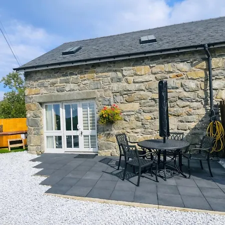 Dolgun Uchaf Historic Guesthouse And Cottages With Boutique Bedrooms In The Heart Of Snowdonia-3
