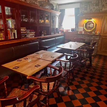 The Waggon & Horses-3